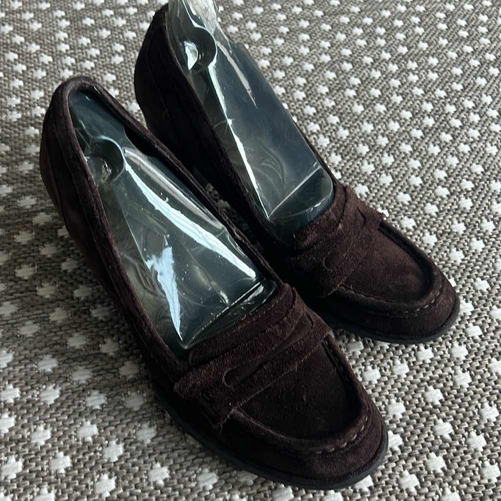 Born suede oxford heels. Size 10M